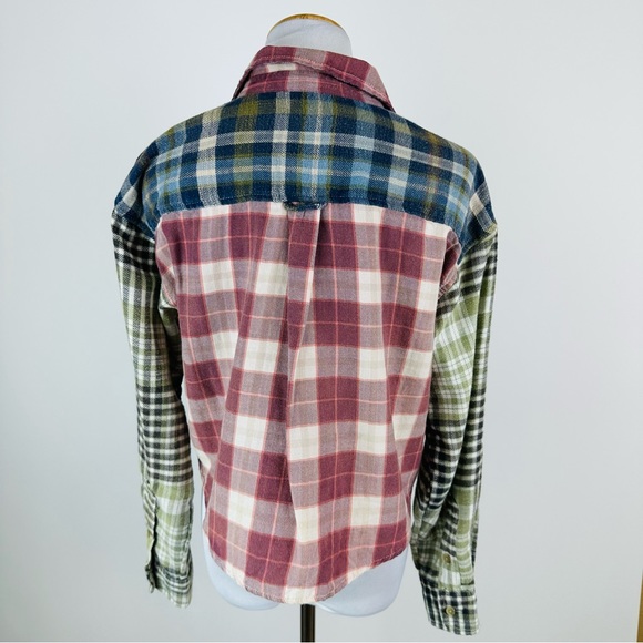 American Eagle Mixed Plaid Button Down Shirt XS - Picture 10 of 13
